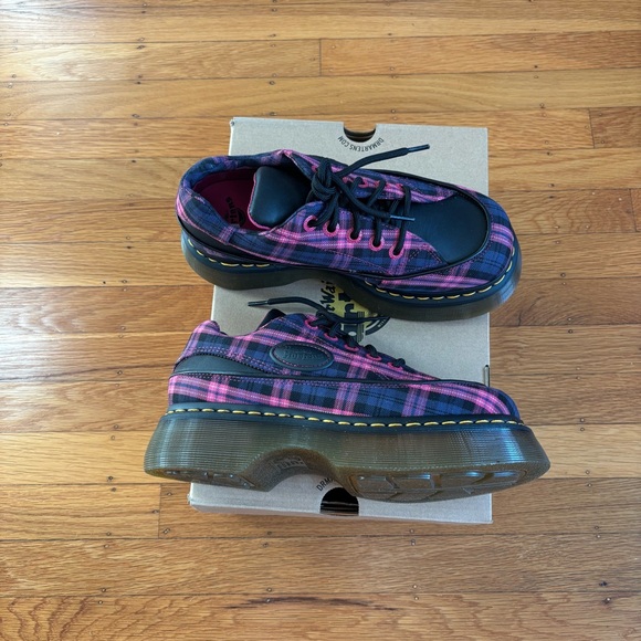 new! dr. martens buzz 5 eye tartan black + pink eu 38 us 7 - Picture 5 of 10